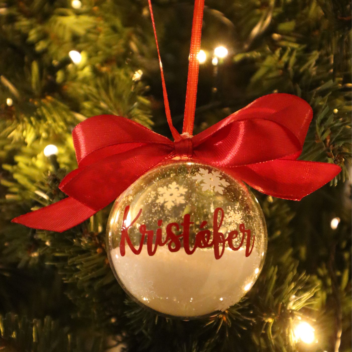 Sérmerkt jólakúla - 6 cm