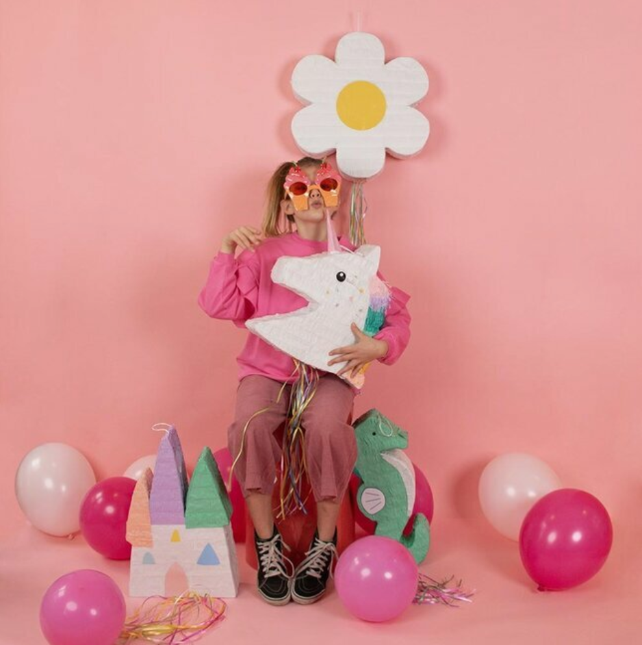 Pinata - Einhyrningur - 35 x 42 cm